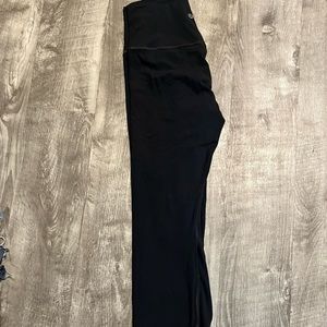 Lululemon Align Crop 21” Size 6